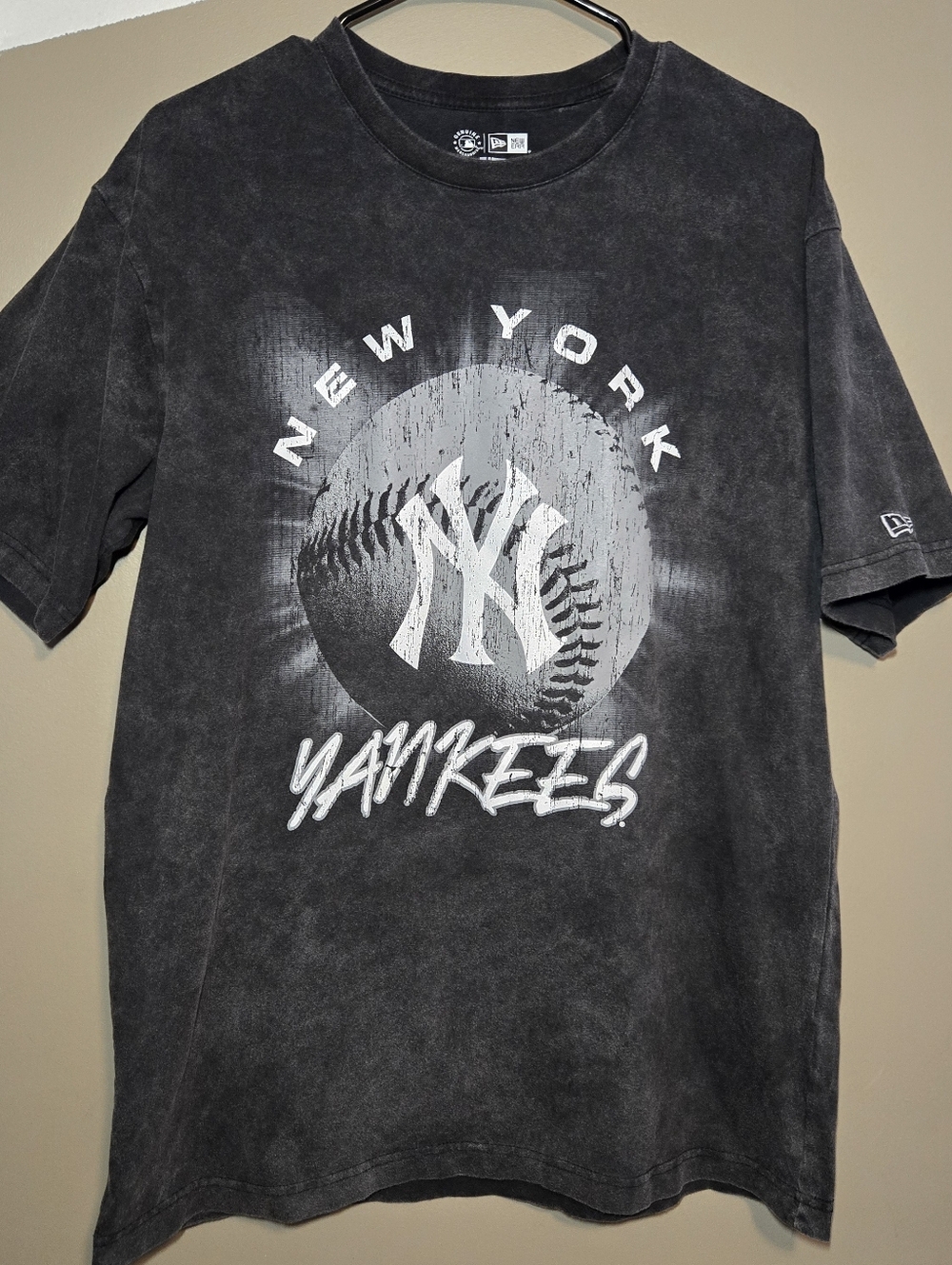 New Era Official New York Yankees Sport Night Black T-Shirt Logo Size Medium
